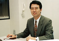 member06c.jpg (12097 バイト)